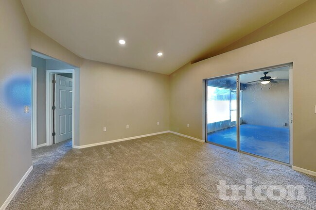 Foto del edificio - 10752 Carloway Hills Dr