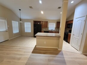 Building Photo - 15126 Summer Sunset Dr