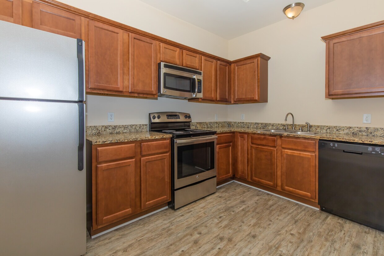 Coastal Breeze Villas Apartments in Gulfport, MS