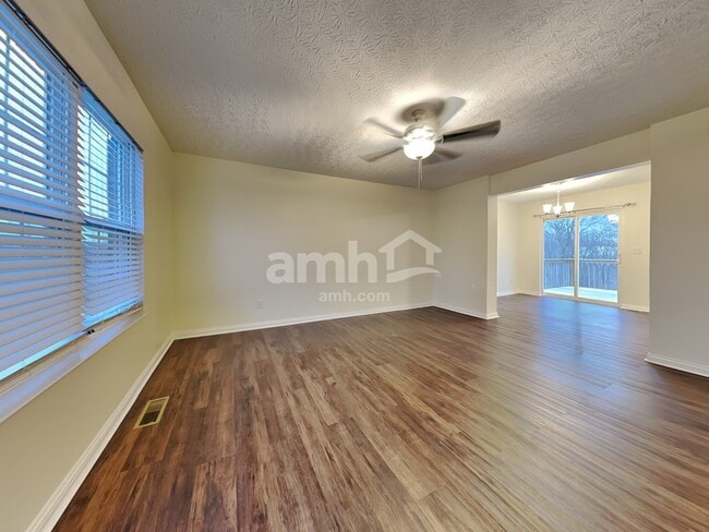 Building Photo - 10319 Stonewall Ct