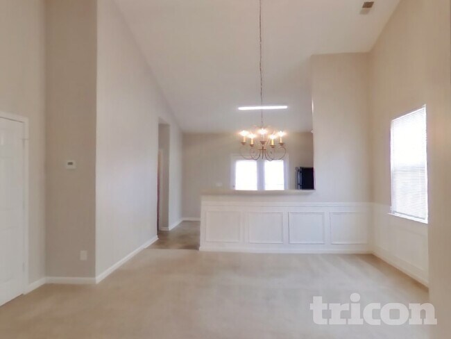 Foto del edificio - 1427 Wilshire Way