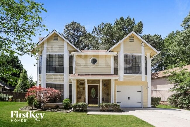 Building Photo - 2425 Stonebridge Ln