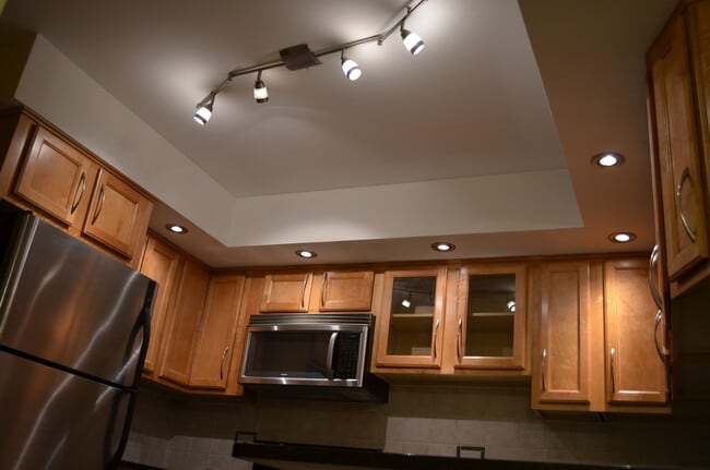 Building Photo - 1115 Holiday Ln