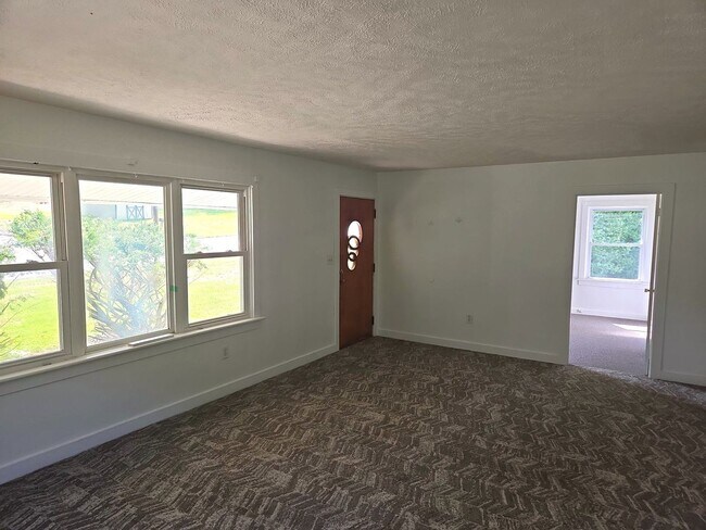 Foto del edificio - Cozy 2 bed/1 bath single-family home
