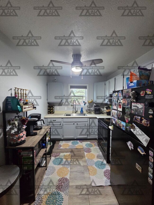 Foto del edificio - Beautiful Moose Creek Residence | 2 Beds, 1 Bath, Garage, and Heat Included