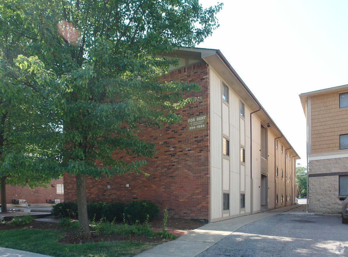 7577 W 10th Ave, Columbus, OH 43201 Apartments in Columbus, OH