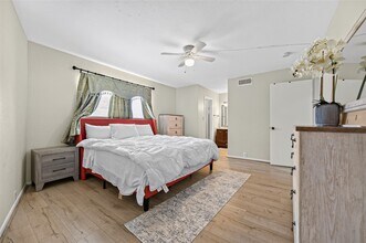 Building Photo - 3303 W Greenridge Dr