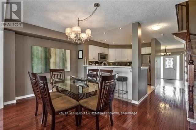 Building Photo - 1375 Menefy Pl