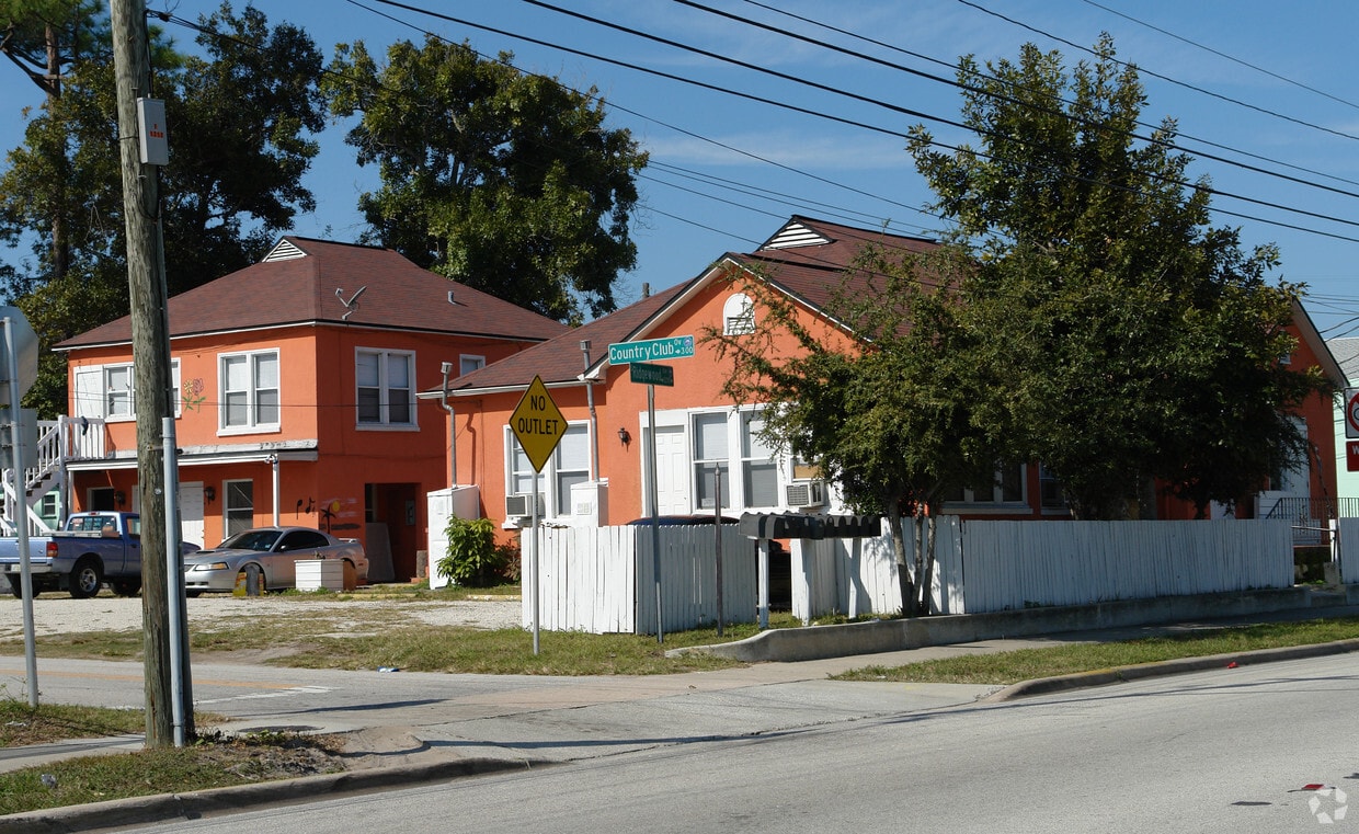 1208 S Ridgewood Ave, Daytona Beach, FL 32114 Apartments in Daytona