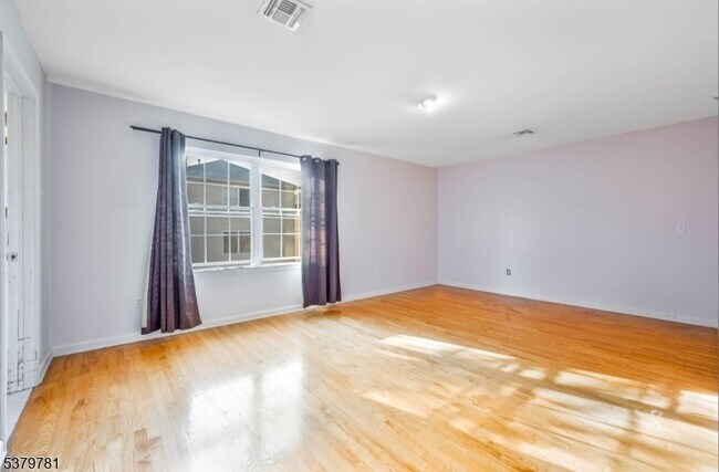 Building Photo - 21-23 Norfolk Street Unit