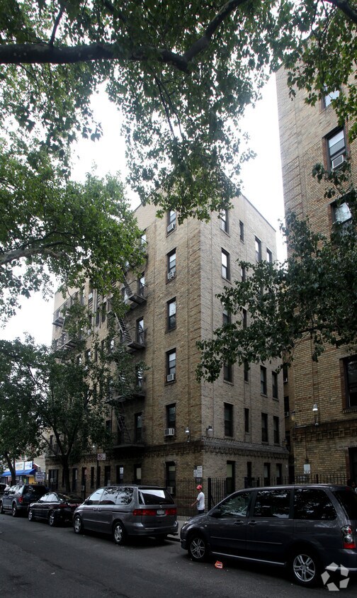 Foto del edificio - 40-15 81st St