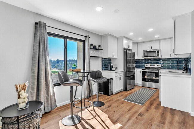 Foto del edificio - 11233 Tierrasanta Blvd