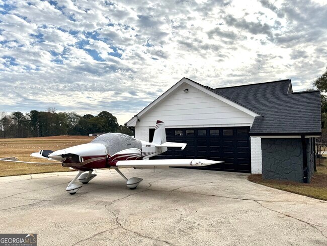 Foto del edificio - 120 Red Fox Run