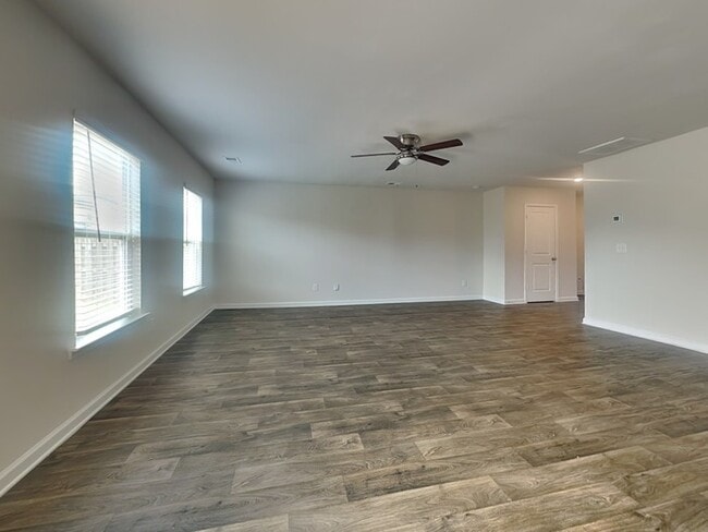 Building Photo - 51 Blue Fescue Way