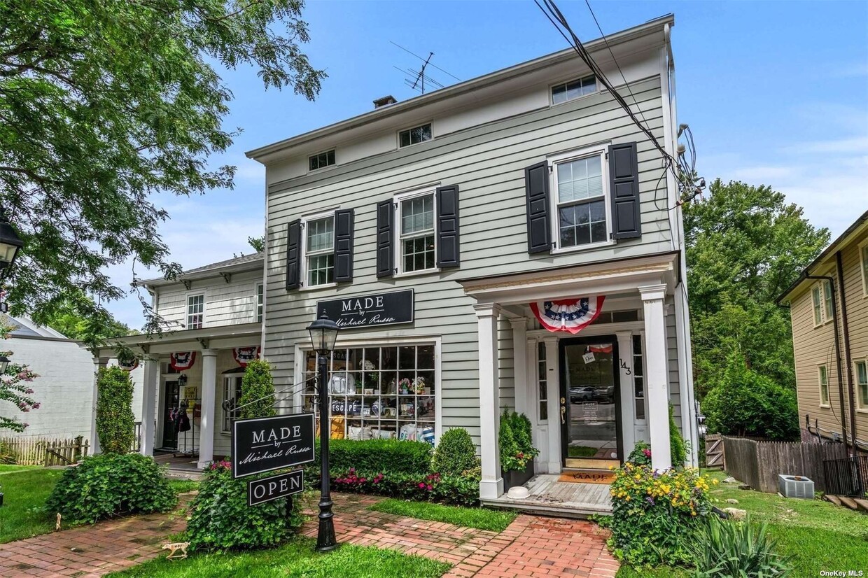 Primary Photo - 143 Main St