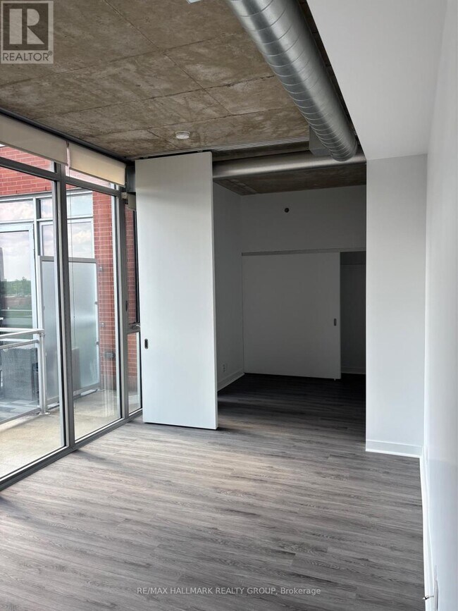 Building Photo - 340 McLeod St