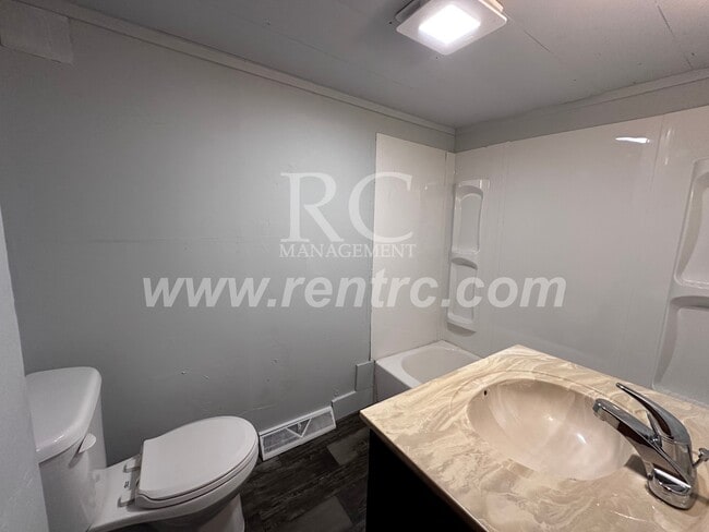 Building Photo - 230 Tennessee-