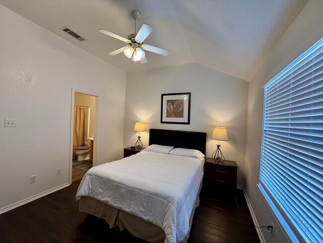 Building Photo - 4302 Alleeta Dr