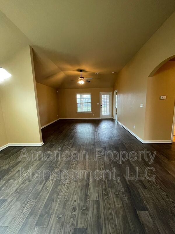 Foto del edificio - 13046 E 133rd Pl N