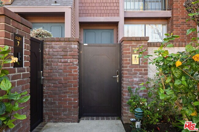 Building Photo - 4631 Alla Rd