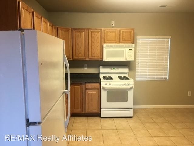 Building Photo - 2 br, 1 bath House - 518 Claremont