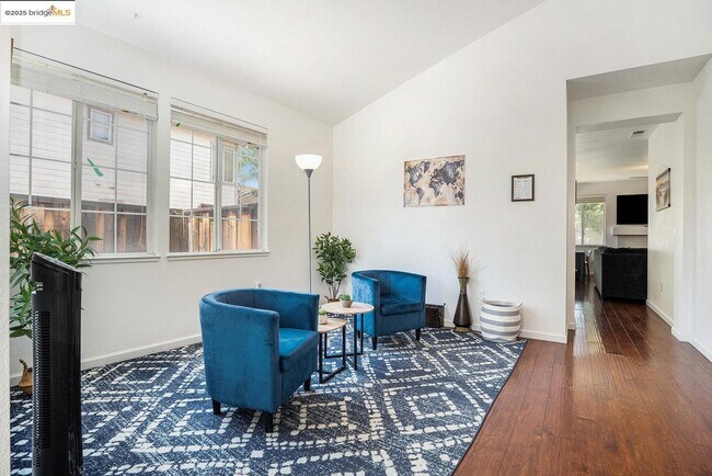 Foto del edificio - 1701 Mt Silliman Way
