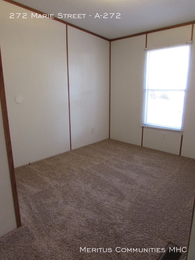 Building Photo - APPLICATION FEE IS WAIVED!