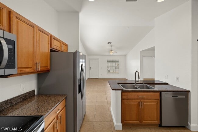 Building Photo - 6254 Vista Garden Way