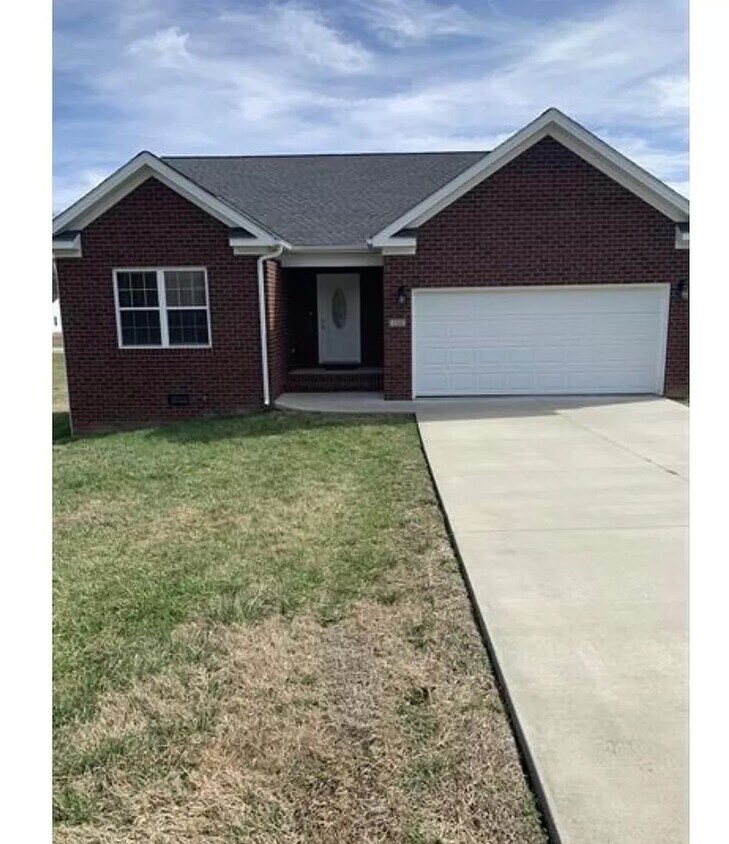 120 Ashkirk Ln, Glasgow, KY 42141 House Rental in Glasgow, KY