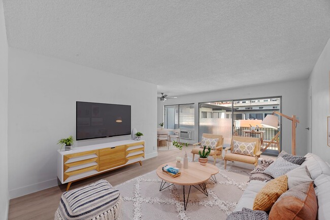 Building Photo - Havenhurst Apartments