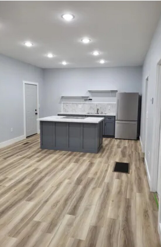 Foto principal - 212 S 6th St