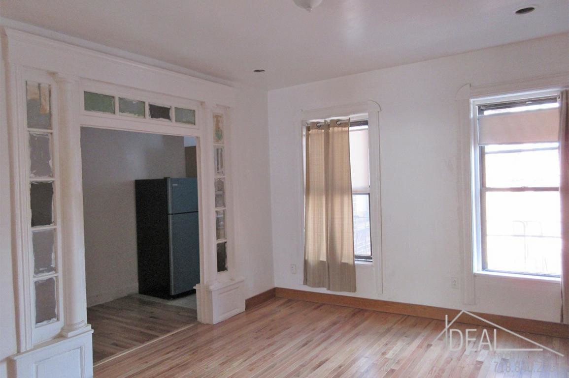 Foto principal - 345 Stuyvesant Ave