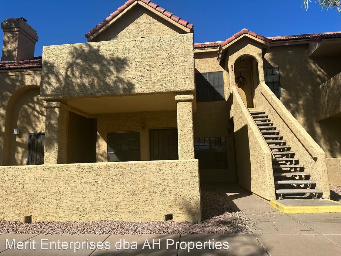 Primary Photo - 2 br, 1 bath House - 1126 W ELLIOT RD #1022