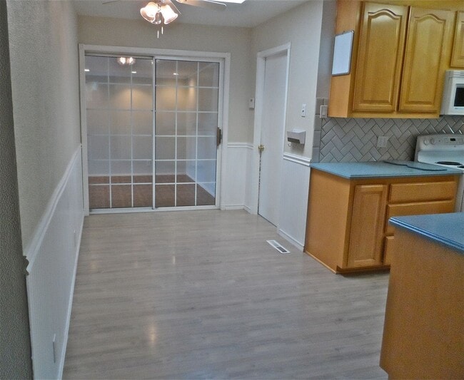Foto del edificio - Castro Valley Gem: Near Lake Chabot, Shopp...
