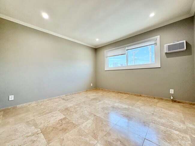 Foto del edificio - 1619 Colby Ave