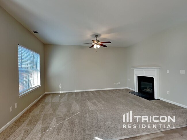 Building Photo - 3054 Gayle Manor Ln SW