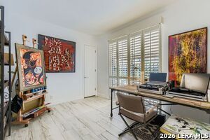 Foto del edificio - 7711 Broadway