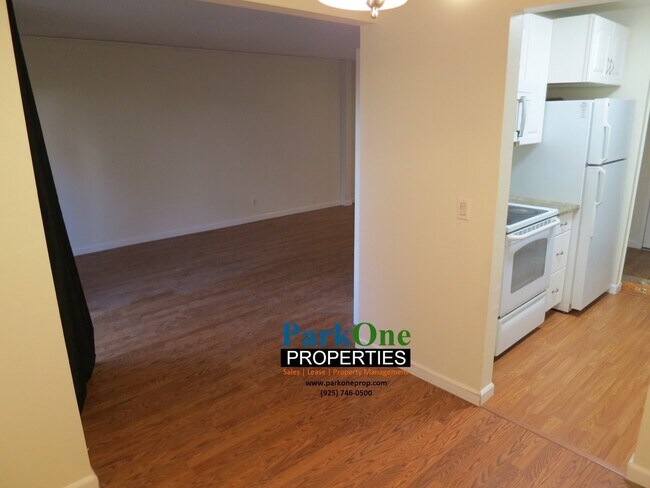 Foto del edificio - Condo Available in the Keys! Near Downtown Walnut Creek, Close to BART and the Freeway!