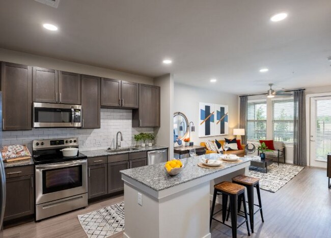 Building Photo - 4255 Magnolia Vlg Dr