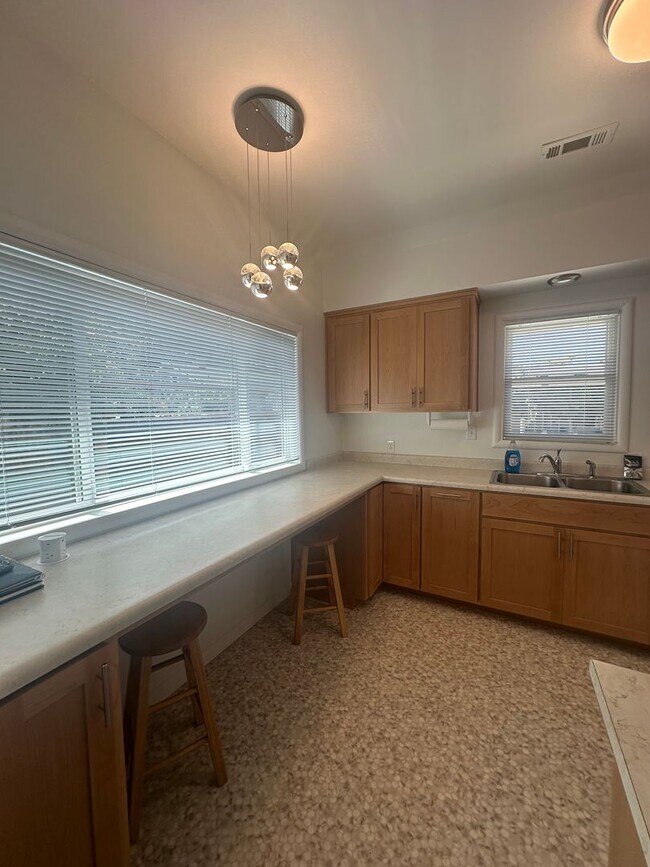 Foto del edificio - 1571.2n -155 &amp; 155.5 N. 3rd St.