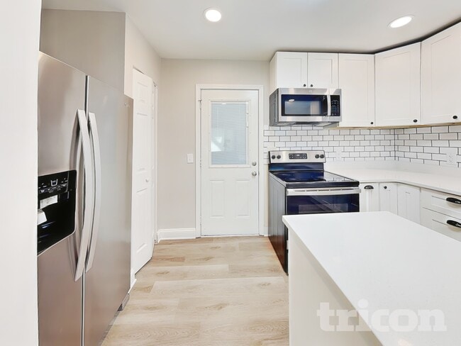 Building Photo - 1 Roberta Rd