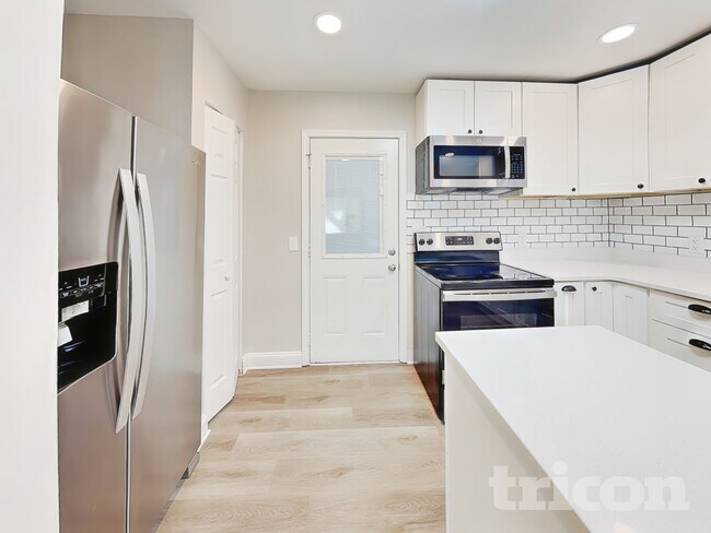 Foto del edificio - 1 Roberta Rd