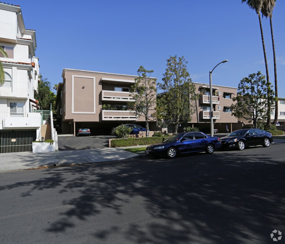 Foto del edificio - 839 S Plymouth Blvd