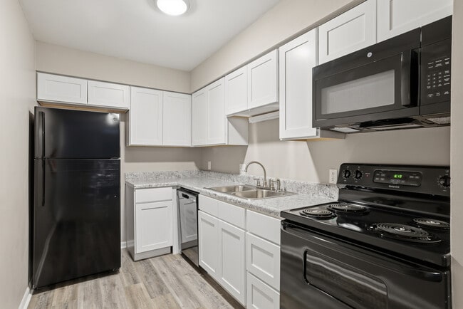 Building Photo - Spring Lane Apartments