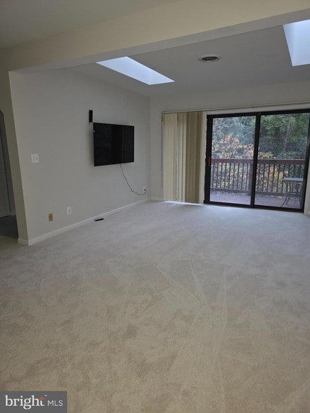 Foto del edificio - 206 Skyhill Rd