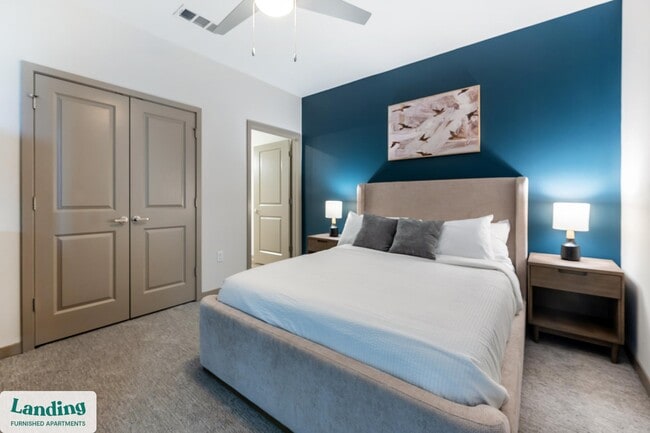 Foto del edificio - 151 E Blount Ave