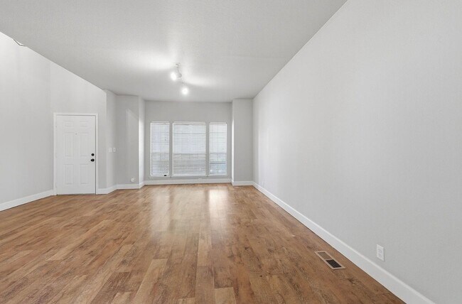 Foto del edificio - 3828 W Galveston St