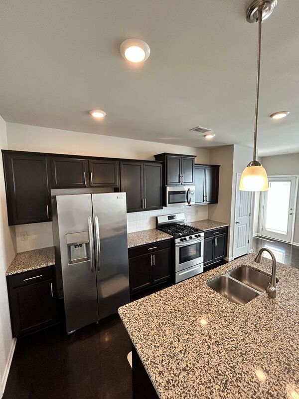 Foto del edificio - 4152 Grapevine Loop