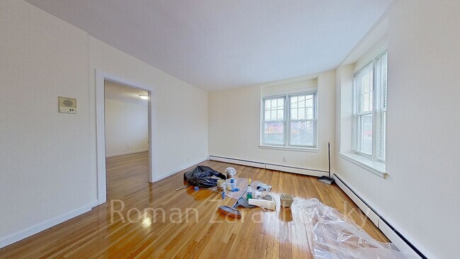 Foto del edificio - 182 N Beacon St