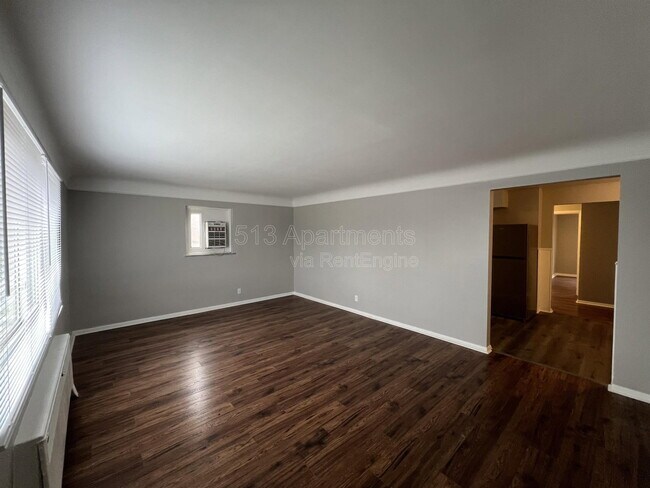 Building Photo - 4594 Hamilton Ave